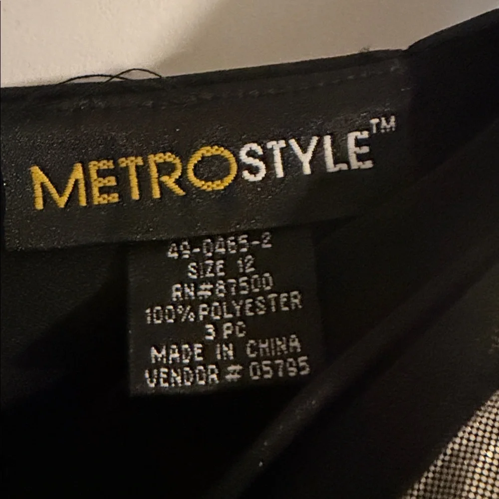 Metrostyle Black and White Checkered Ensemble - Picture 2 of 9